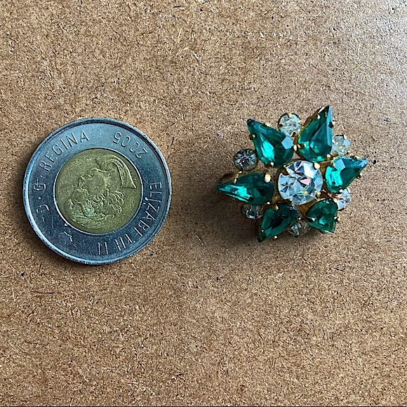 VINTAGE Crystal Flower Brooch - Picture 5 of 7